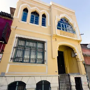Апартаменты Mansion With Lemon Tree, Измир